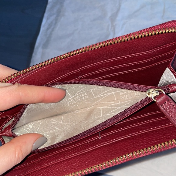 BADGLEY MISCHKA wallet - Picture 6 of 7